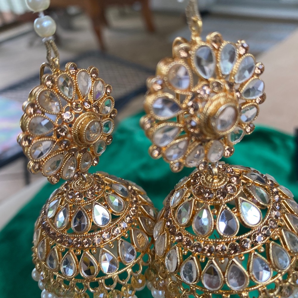 Gold color Jhumke